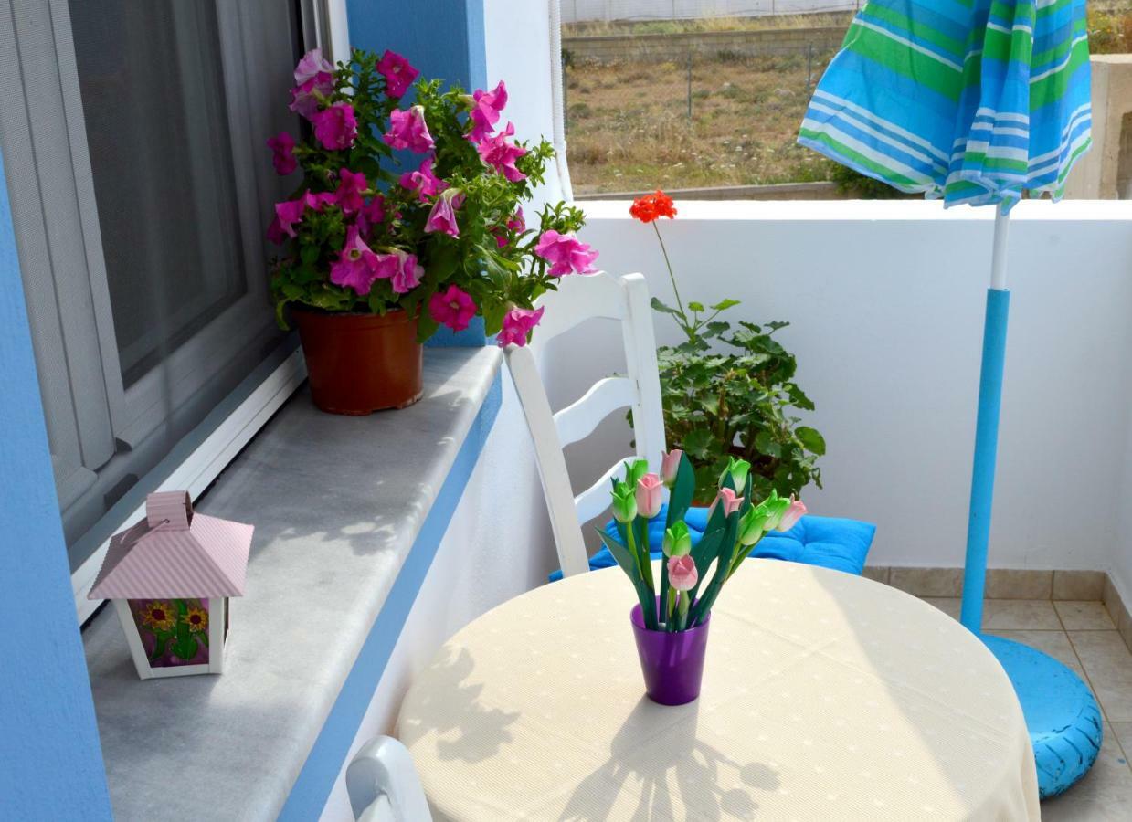 Meltemi Beach Apartments Milatos Exteriör bild